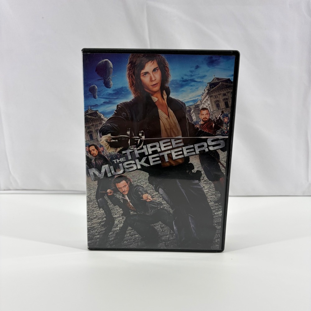 The Three Musketeers DVD 2011 Logan Lerman Milla Jovovich Orlando Bloom Action